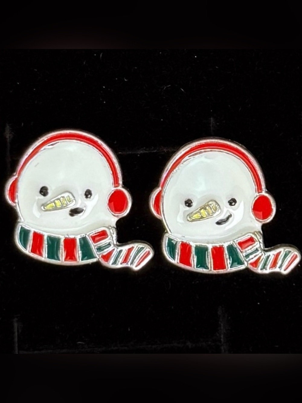 Super cute holiday snowman Christmas pierced costume earrings